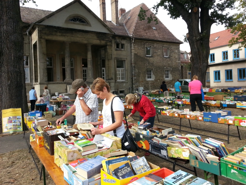 2013-09-08_4. Buechermarkt_Tag des offenen Denkmals_08.jpg